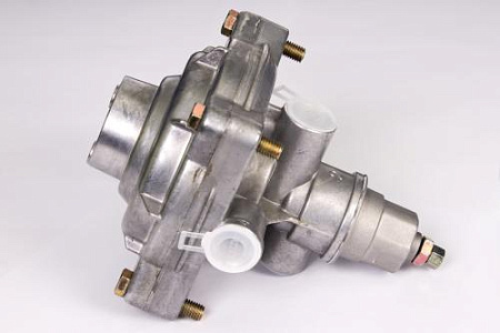 100-3522010К (АМ) Клапан управления тормозами прицепа (9730024020) (10)